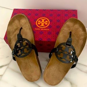 TORY BURCH Miller Cloud Cork and Black Leather Patent Finish Thong Sandal Size 9